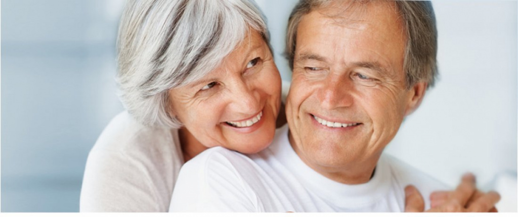 счастливые пожилые люди